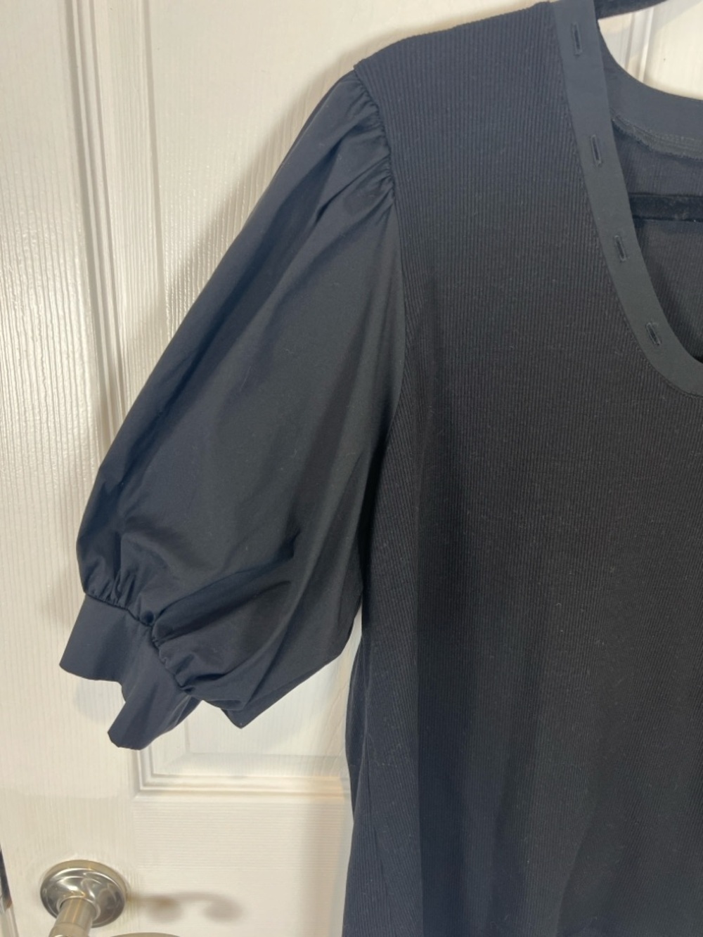 Chicos black v neck puff sleeve short sleeve top size 3 - Picture 5 of 9